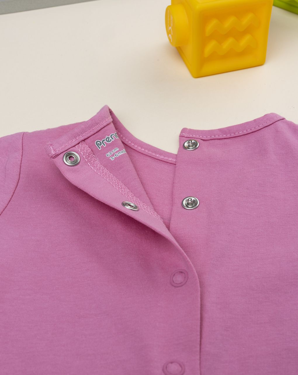 Tutina neonata carica 101