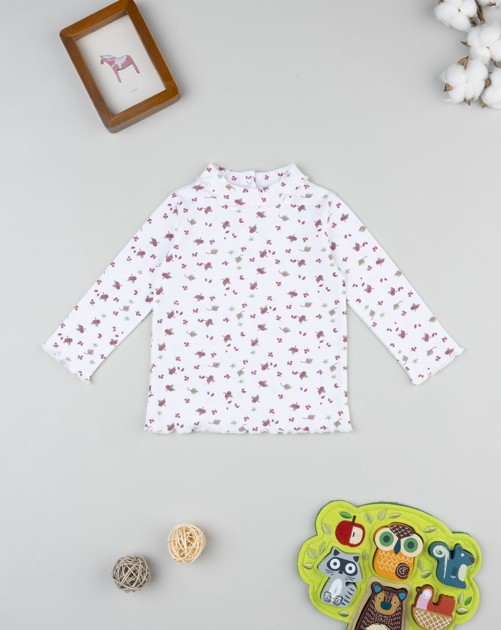 T-shirt bianca bimba foglie allover