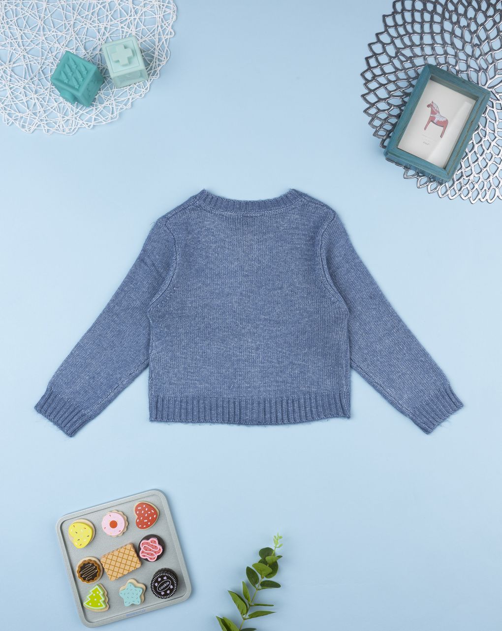 Maglione bambina blu denim con ricami