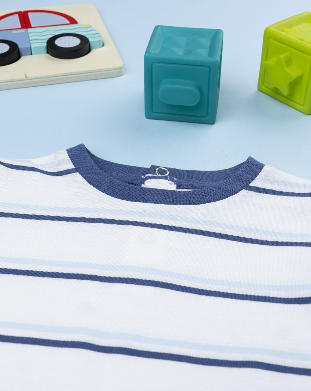 T-shirt bimbo bianca rigata