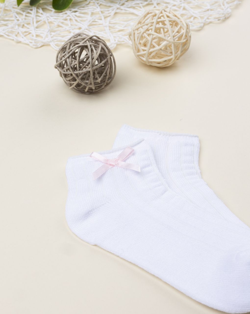 Calze bimba bianche con fiocco