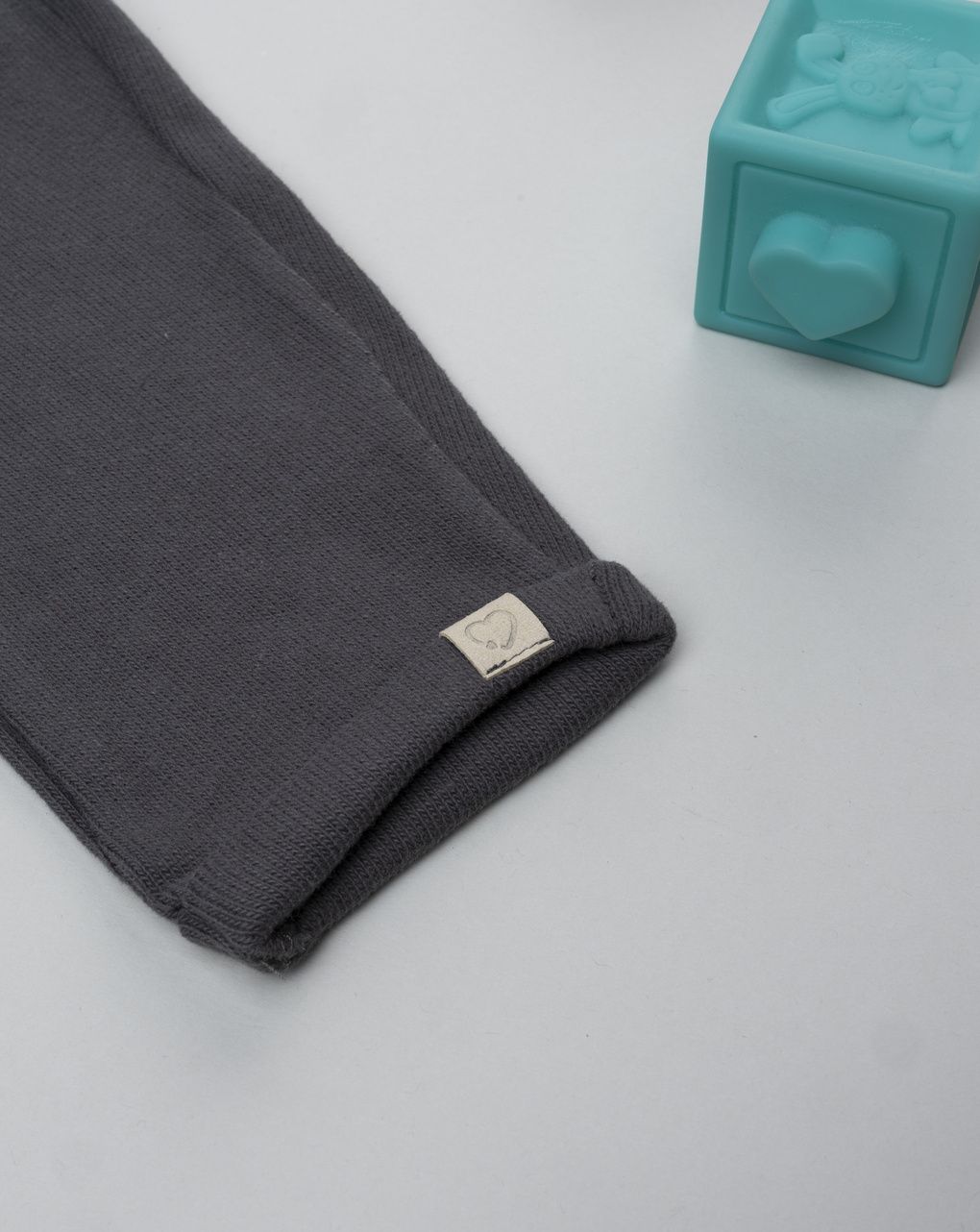 Pantalone bimba grigio con taschine