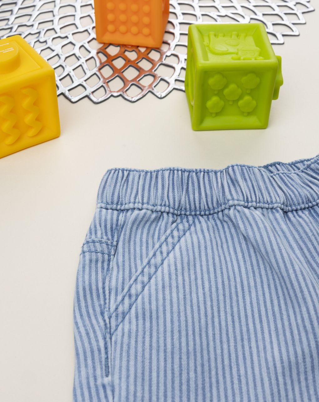 Shorts bimbo denim chiaro