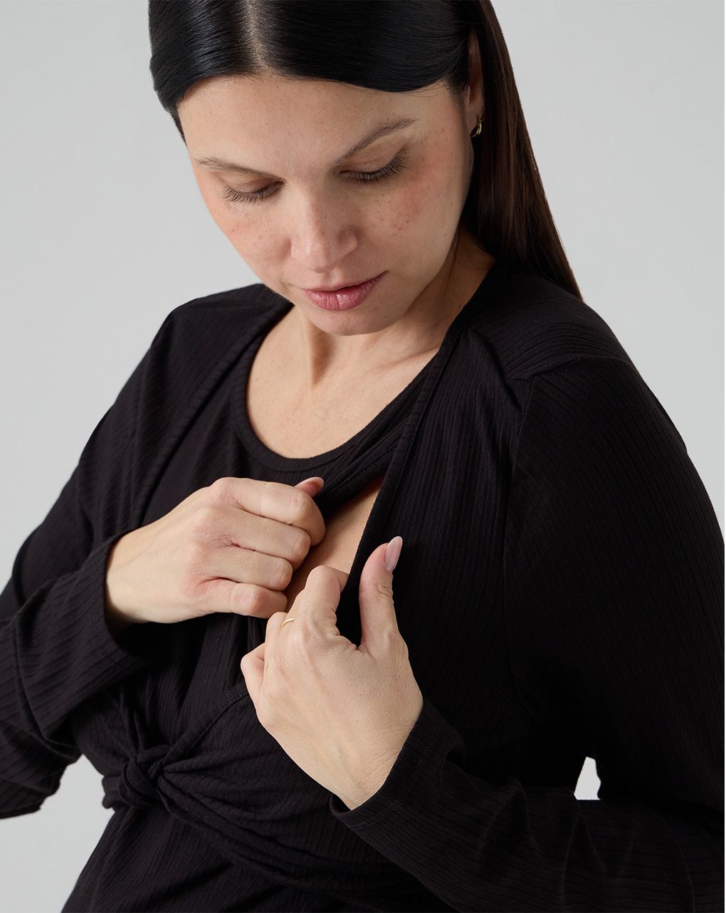 T-shirt allattamento nera maniche lunghe