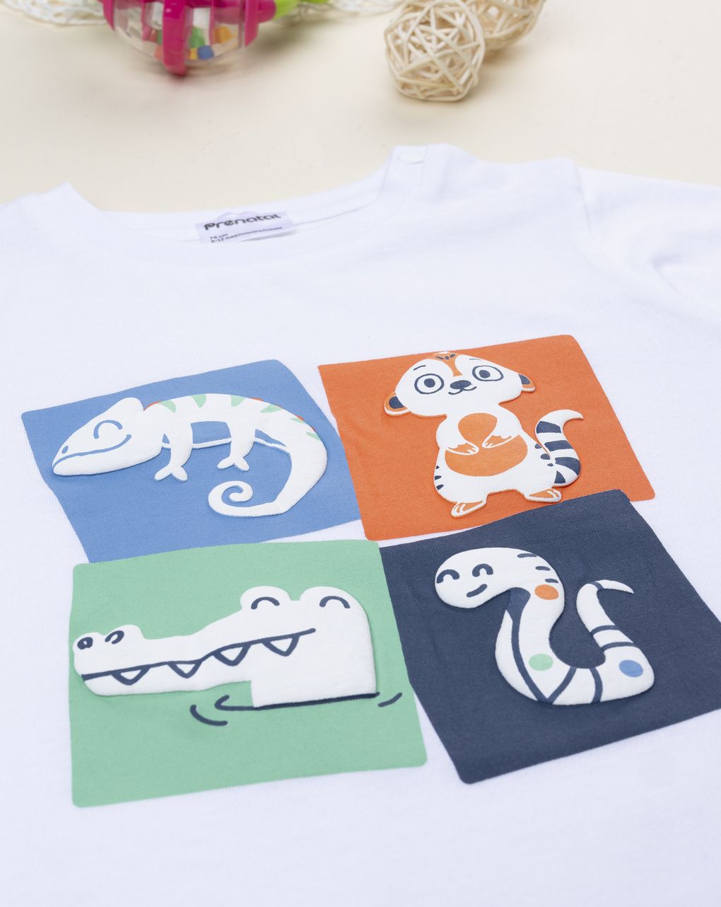 T-shirt bimbo bianca quadri colorati