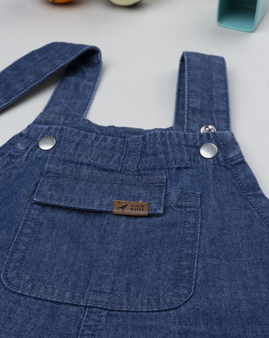 Completo bimbo salopette e t-shirt