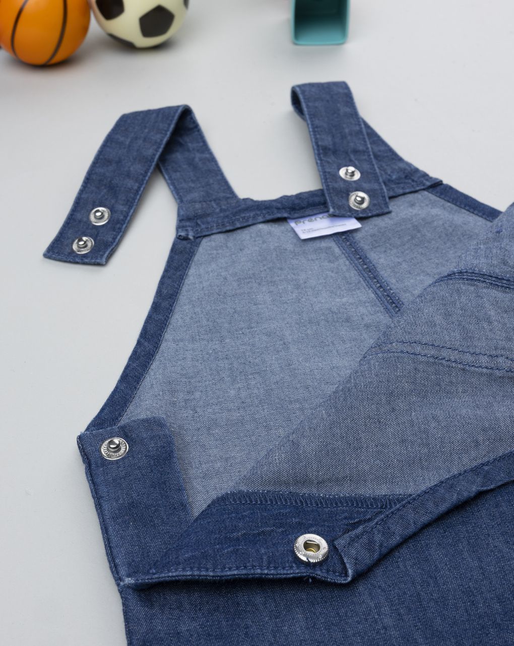 Completo bimbo salopette e t-shirt