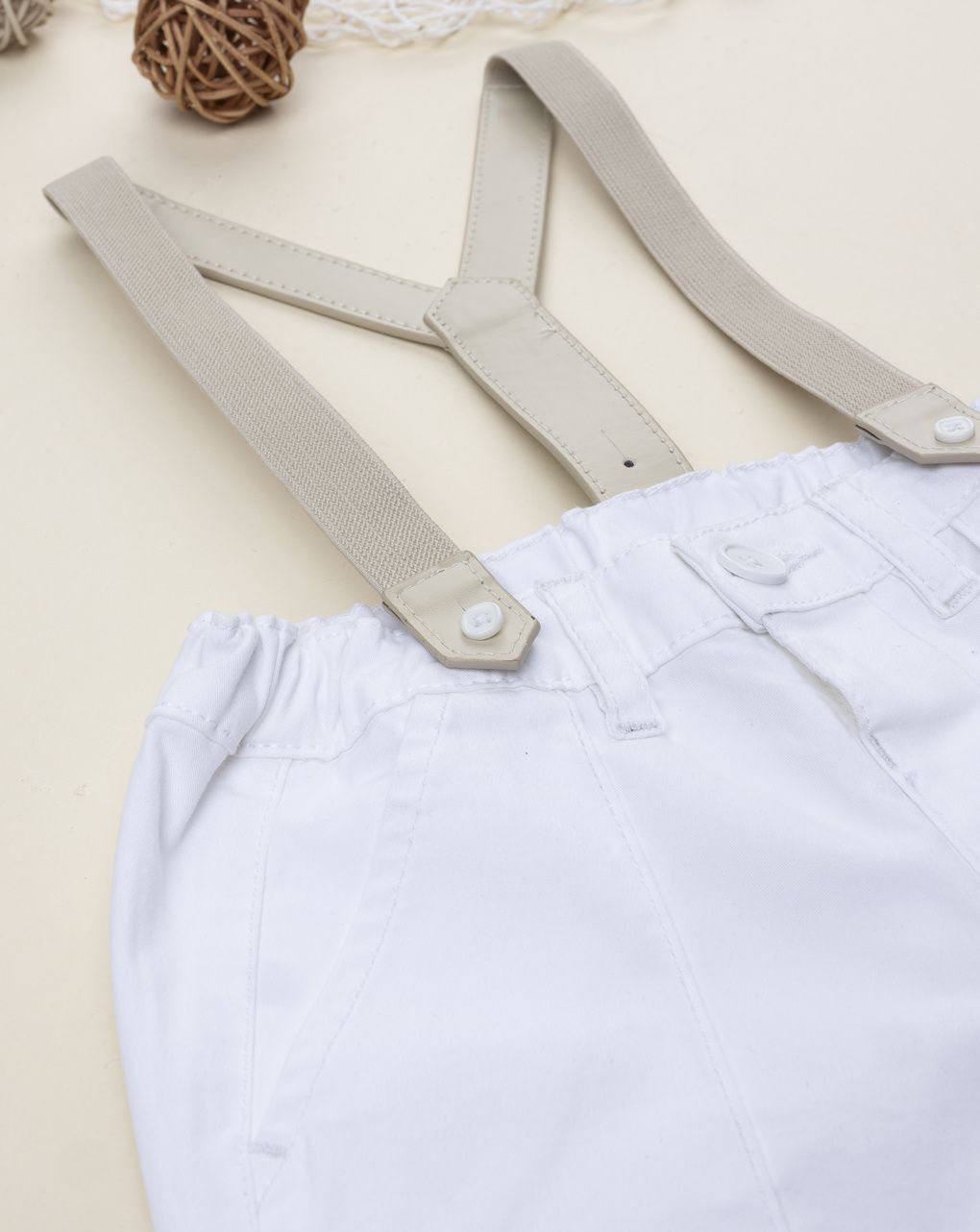 Pantalone bimbo bianco con bretelle