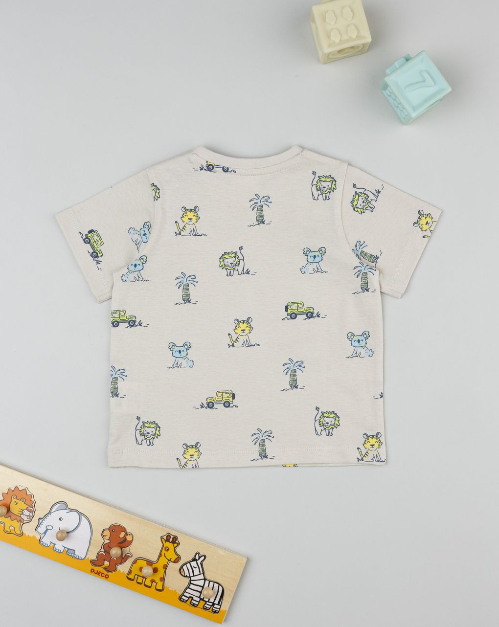 T-shirt bimbo beige stampa allover animali
