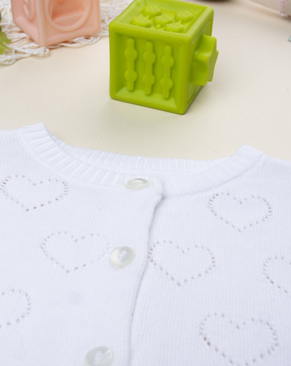 Cardigan bimba bianco traforato