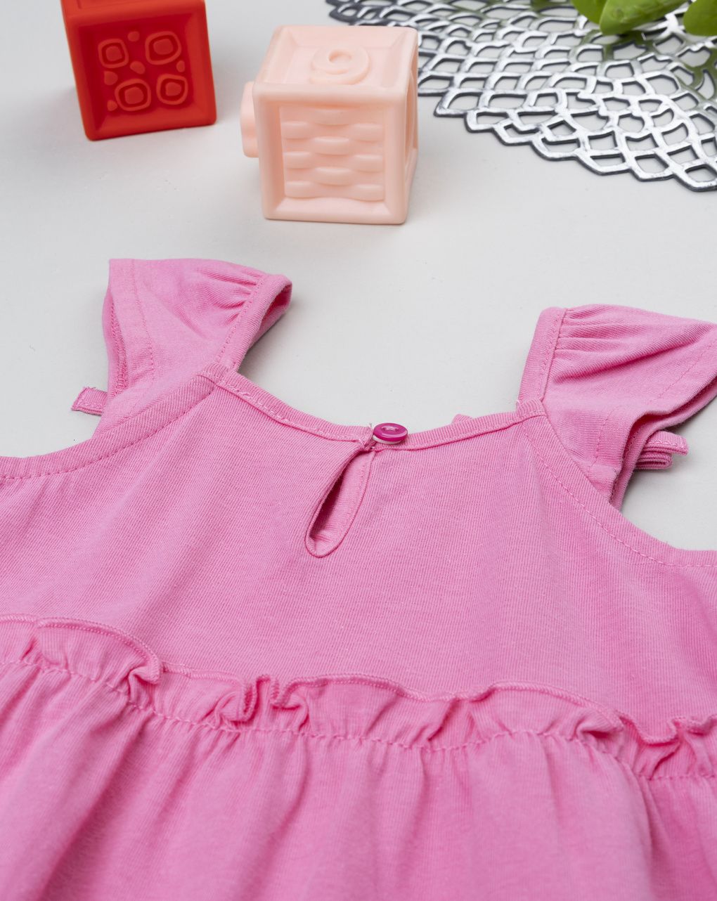Abito bimba rosa con balze e patch