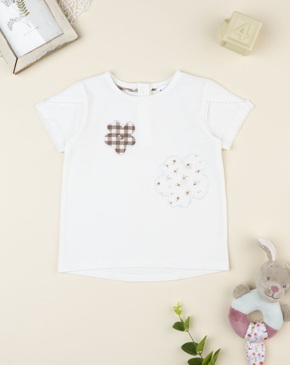 T-shirt bimba panna dettagli vichy