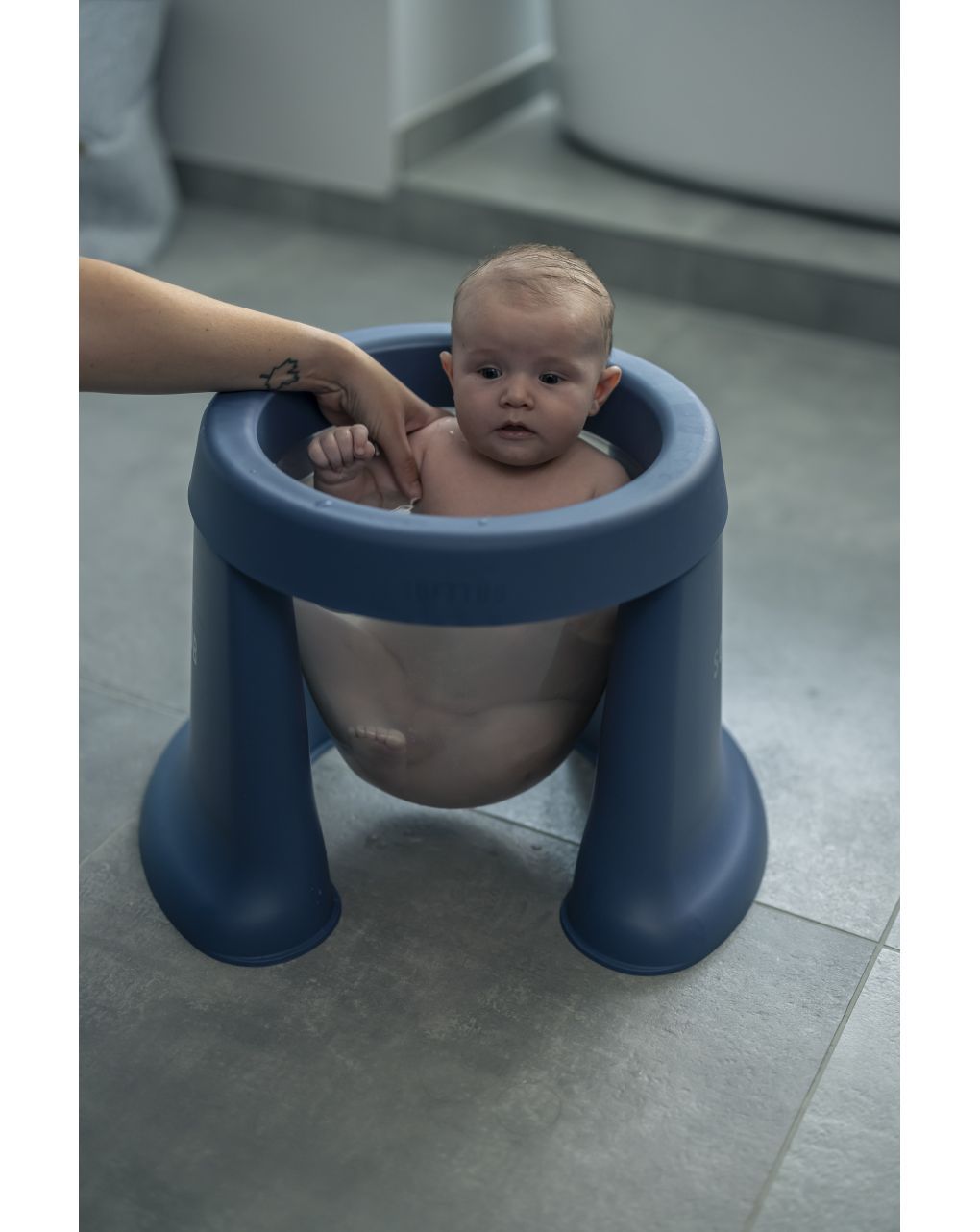 Vaschetta pieghevole salvaspazio azzurra - softtub - tub of the word