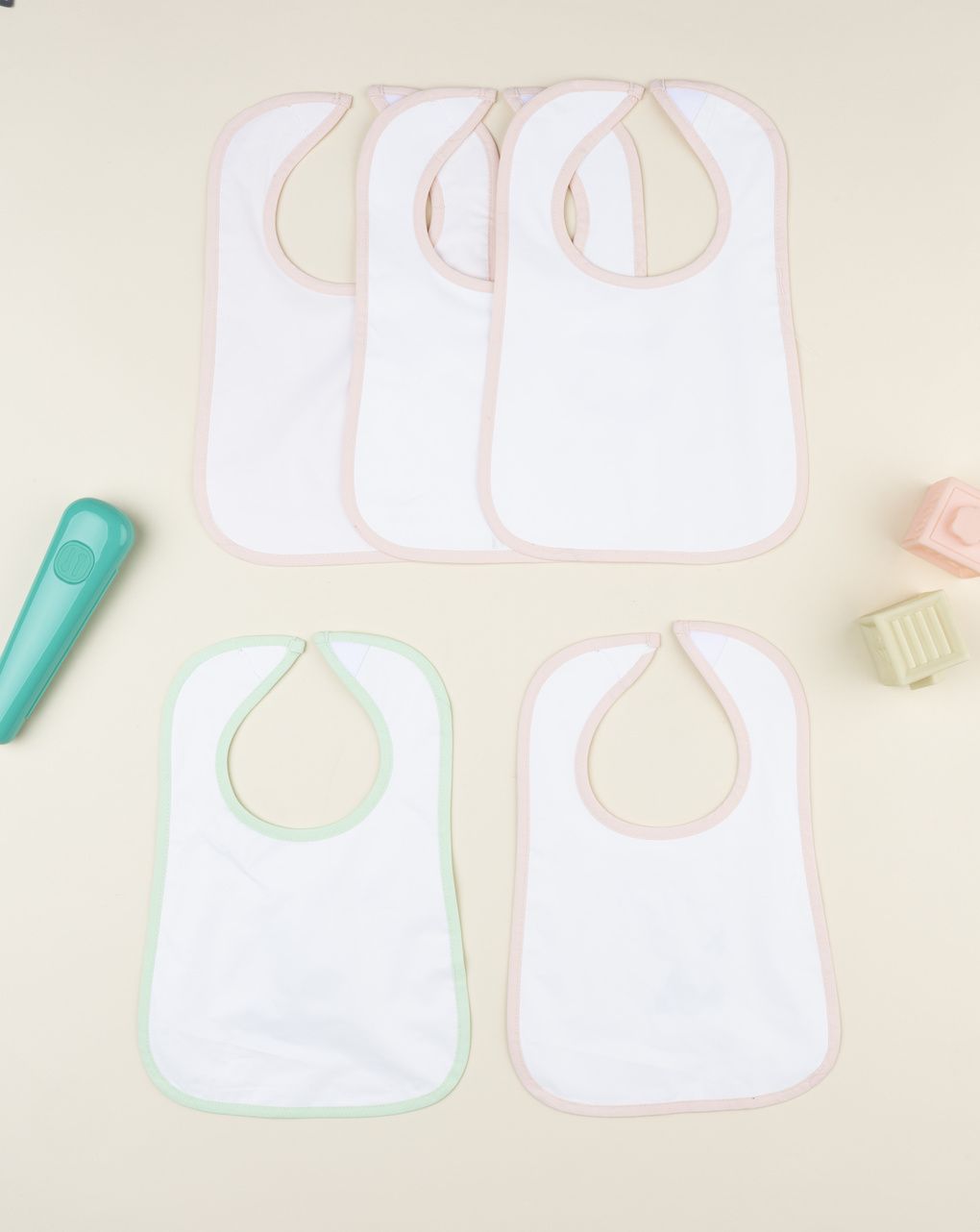 Pack 5 bavaglini bimba plastificati romantic