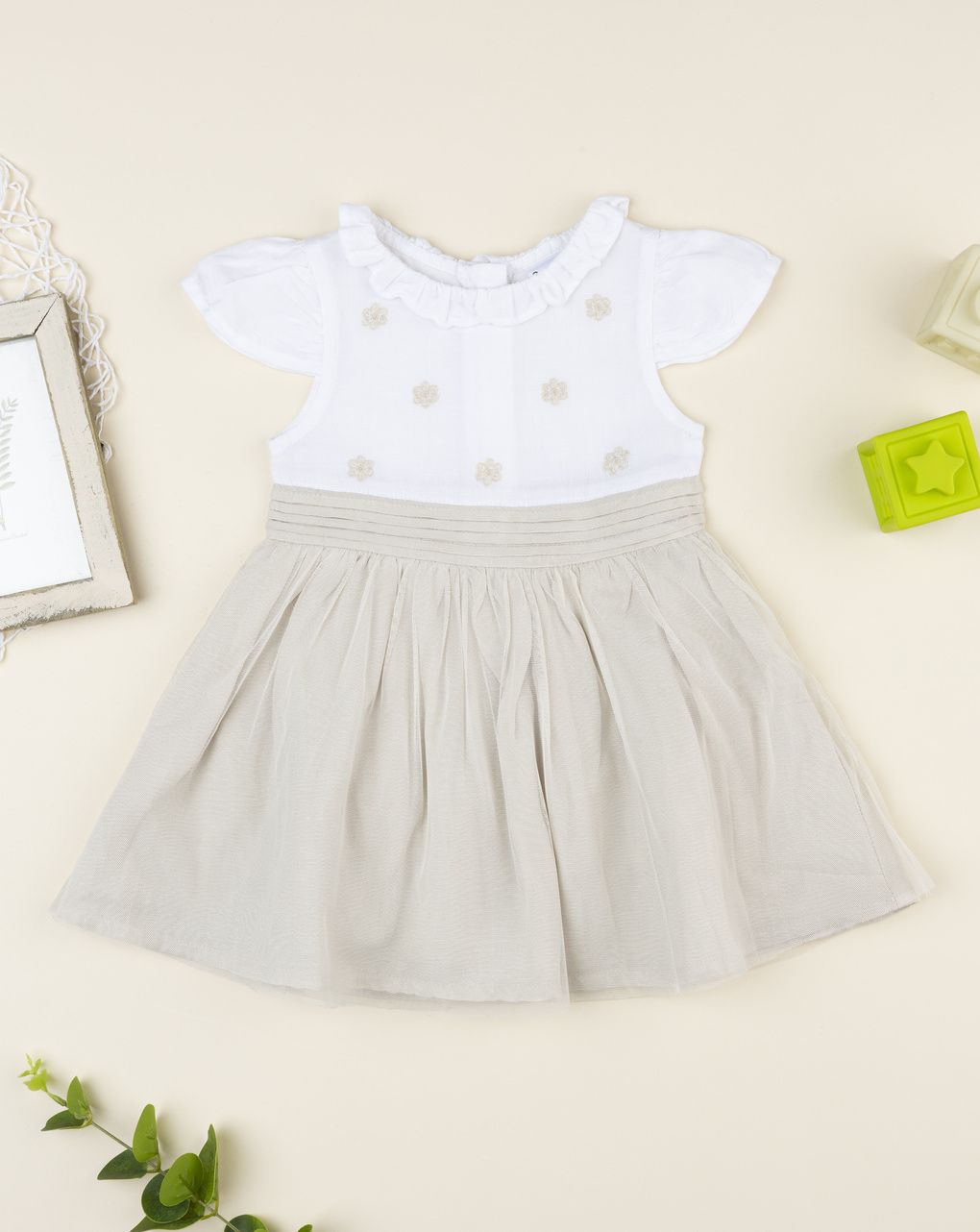 Abito lino bimba beige con ricami