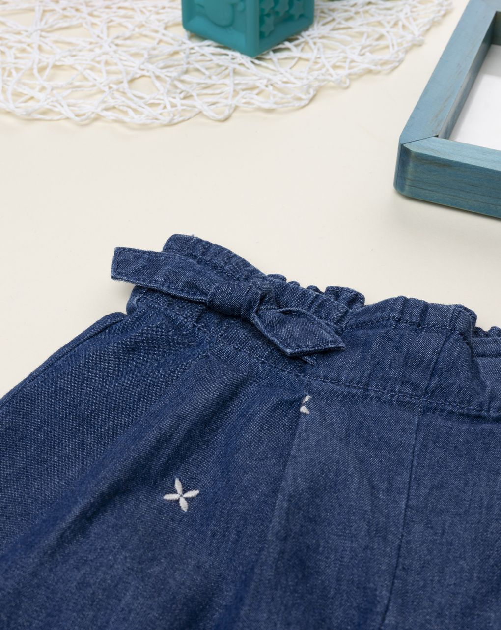 Shorts bimba denim con ricami