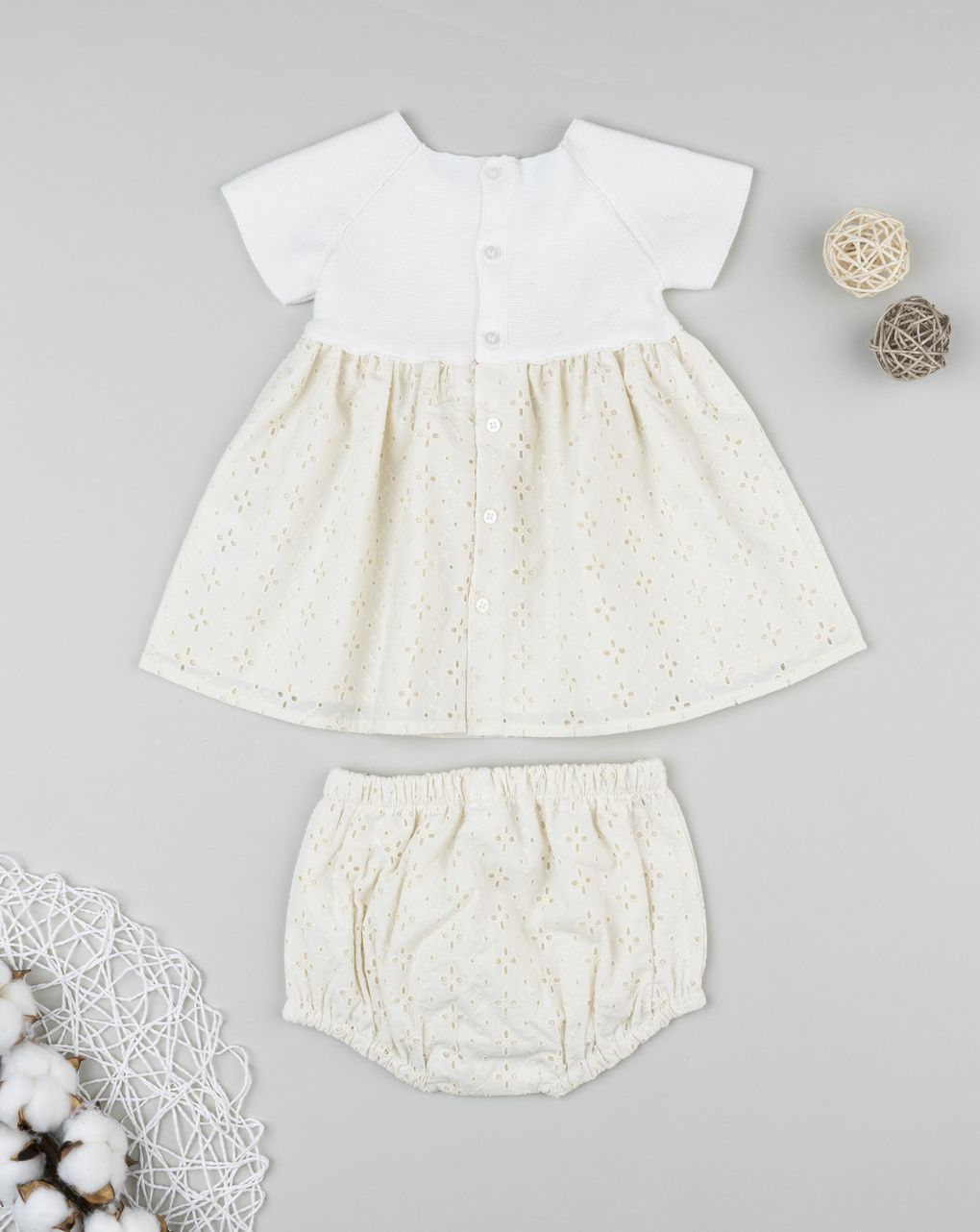 Abito bimba sangallo beige