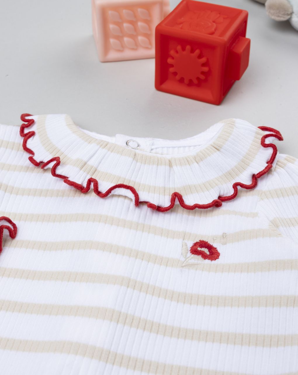 Tutina neonata a costine rigata