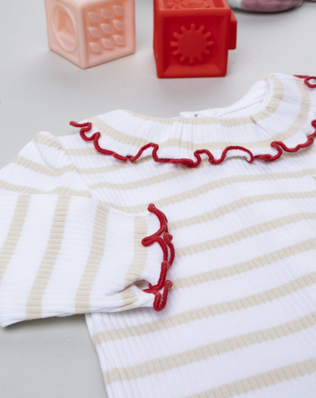 Tutina neonata a costine rigata