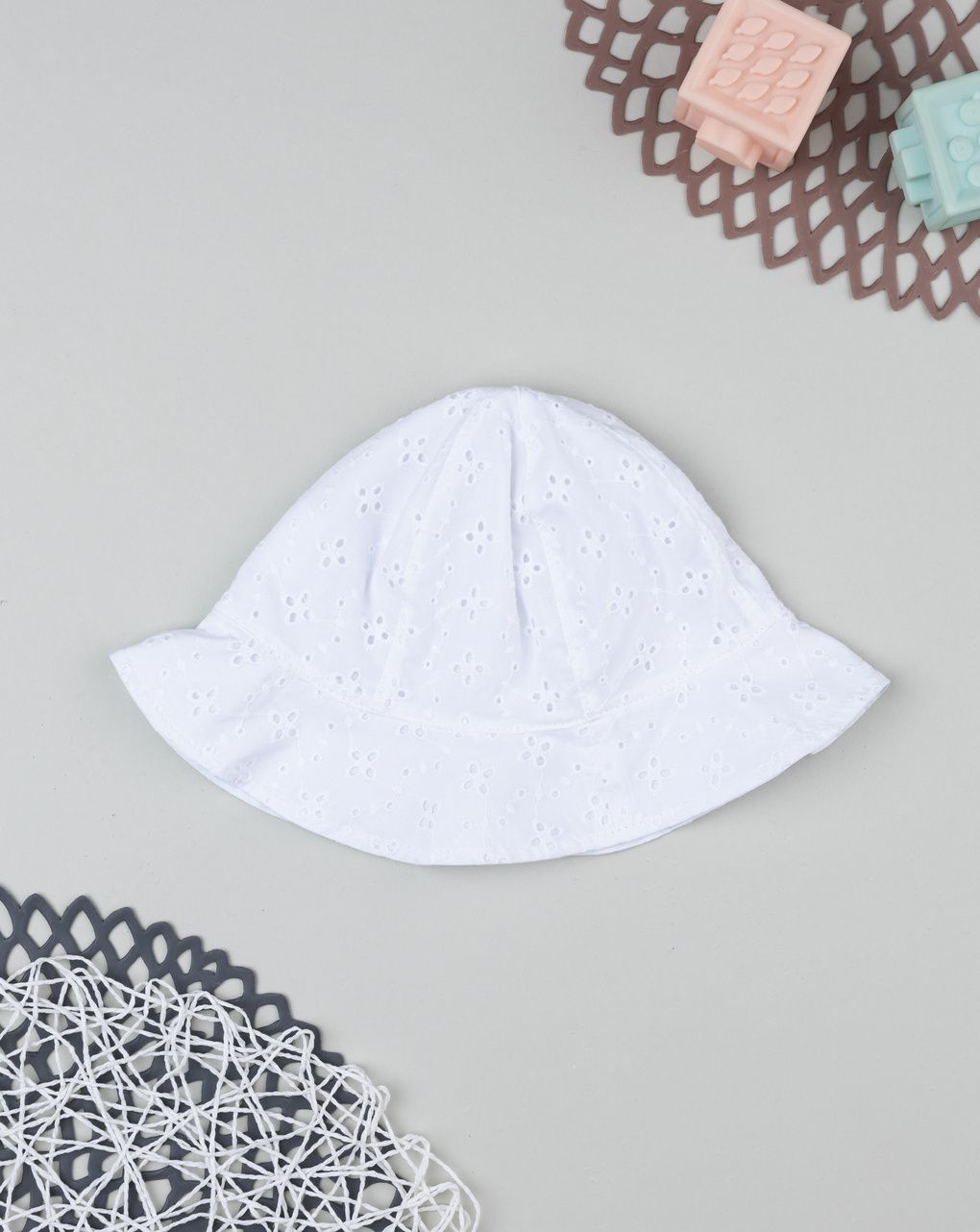 Cappello pescatori bianco sangallo bimba
