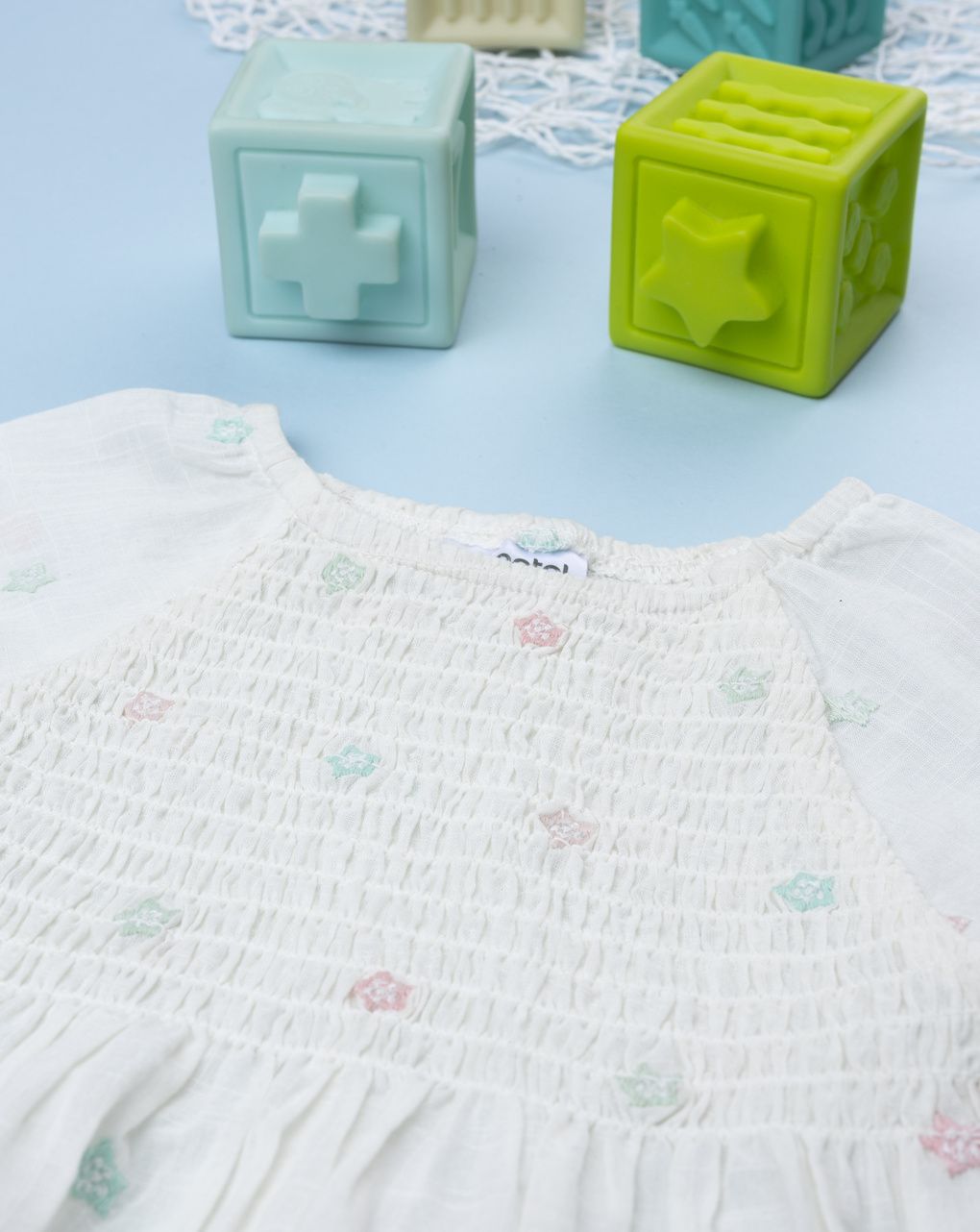Blusa bimba arricciata stelle ricamate