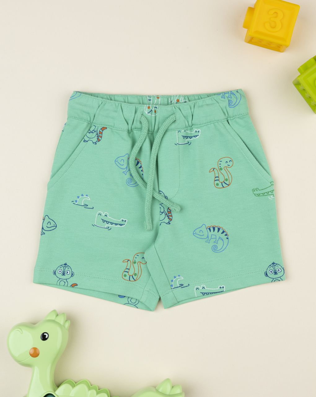 Short bimbo verdi giungla