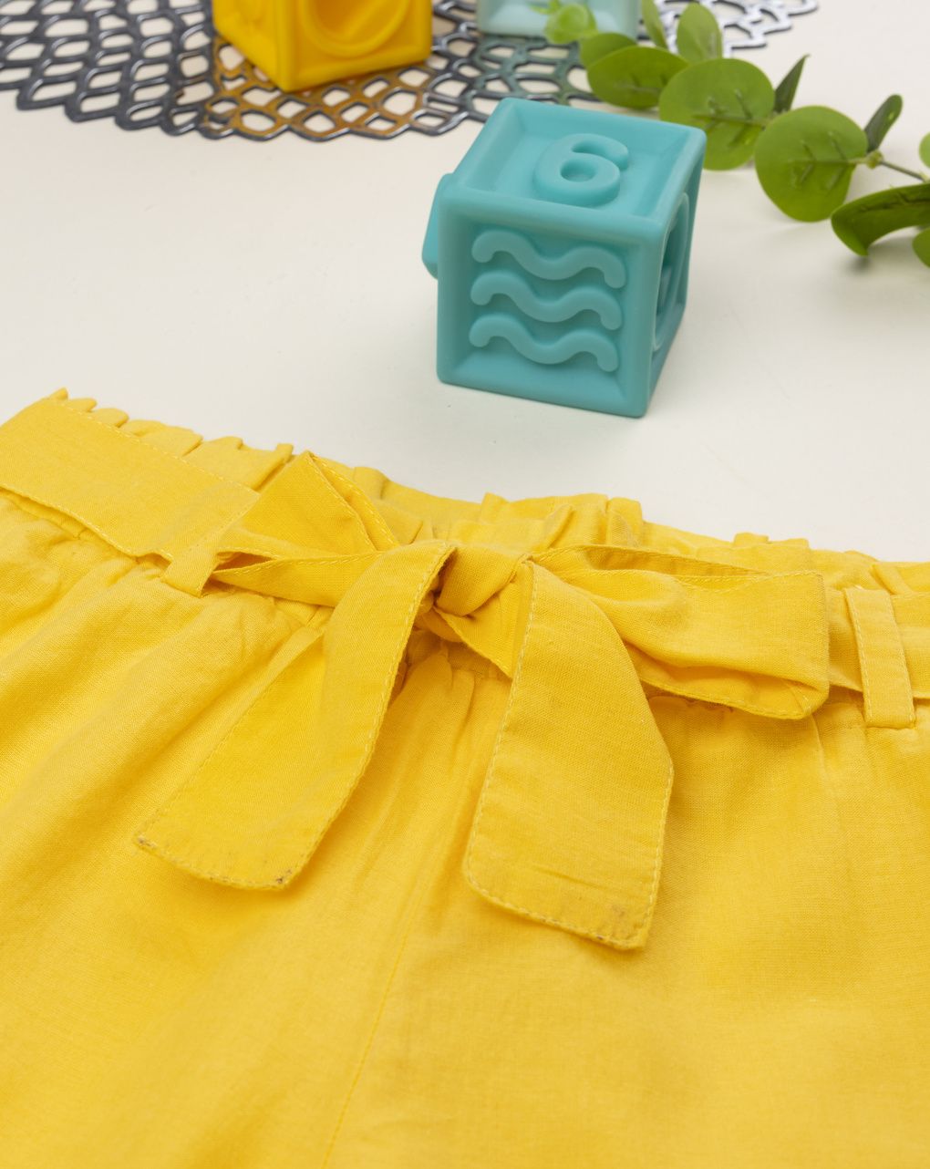 Shorts bambina gialli