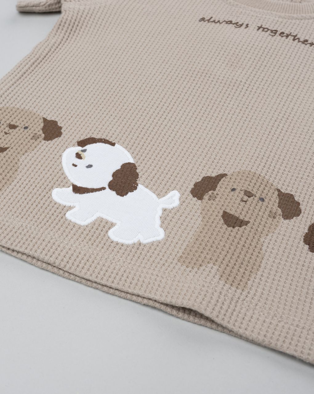 T-shirt bimbo marrone cagnolini