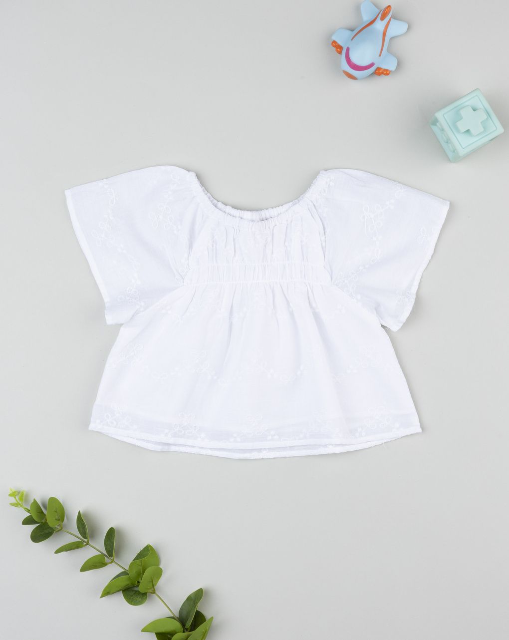 T-shirt bianca bimba cotone ricamato