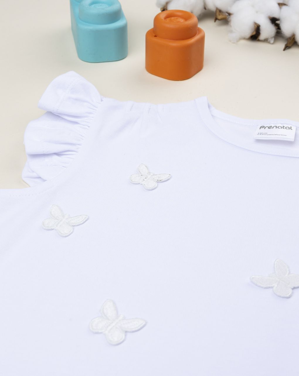 T-shirt bambina bianca con farfalle applicate
