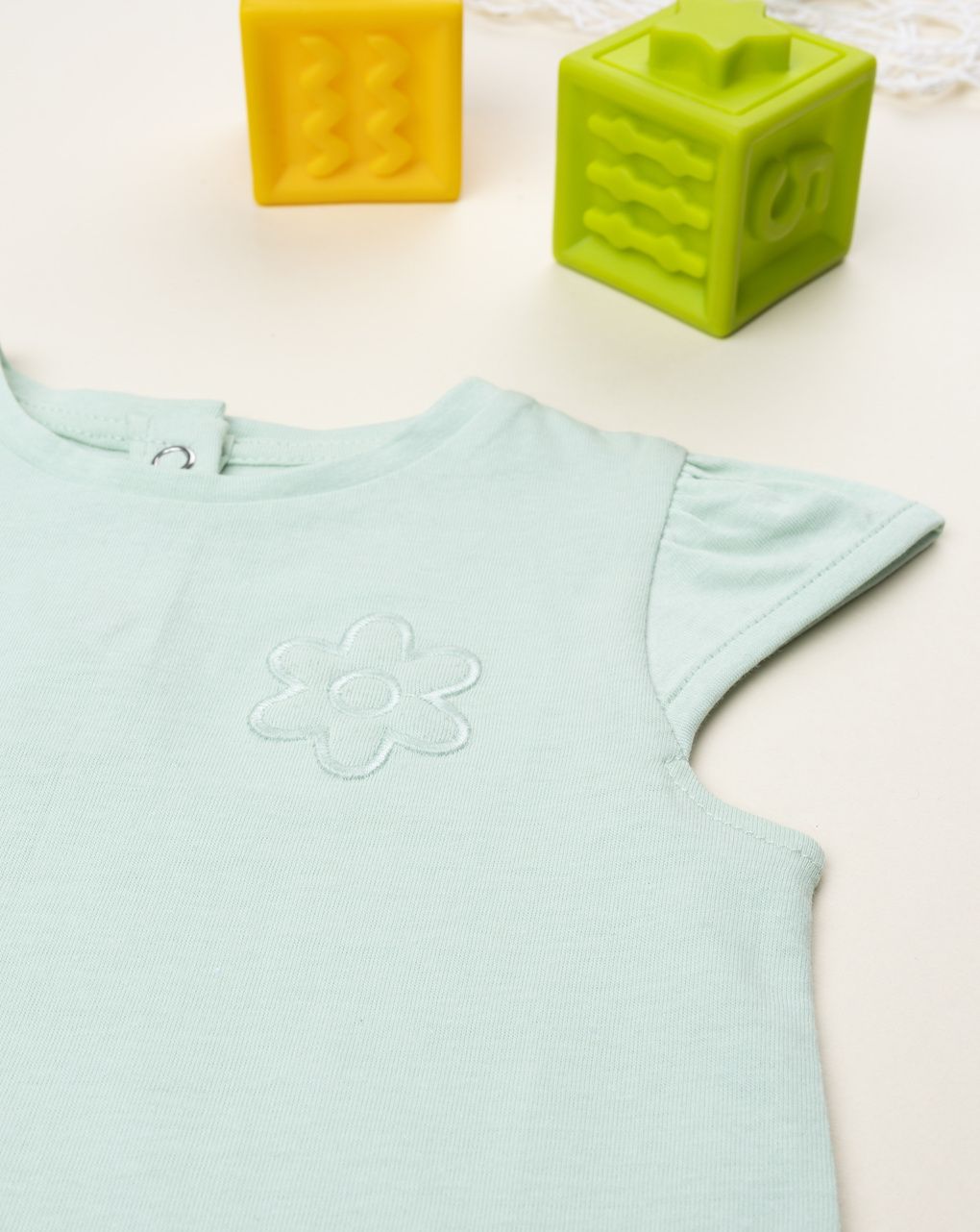 T-shirt bimba verde maniche ad aletta