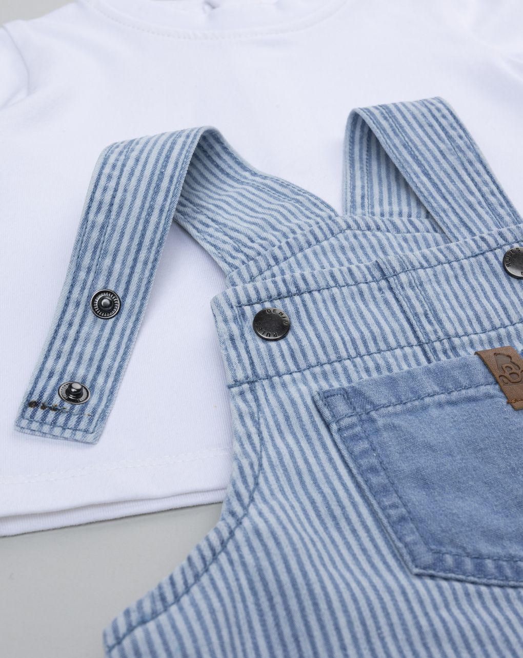 Completo salopette denim bimbo