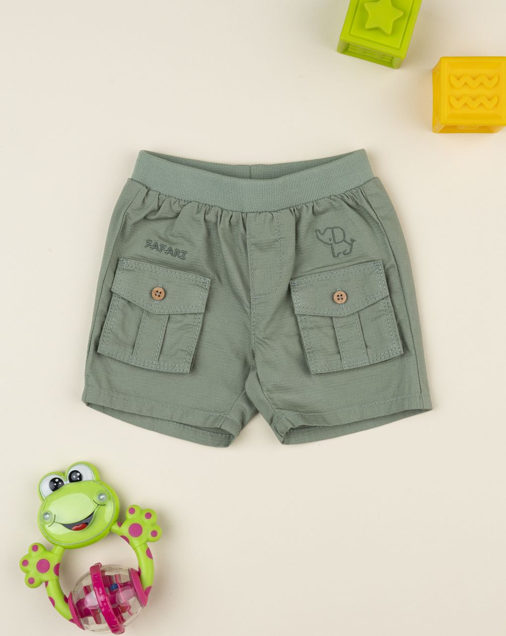 Shorts bimbo verdi con tasche