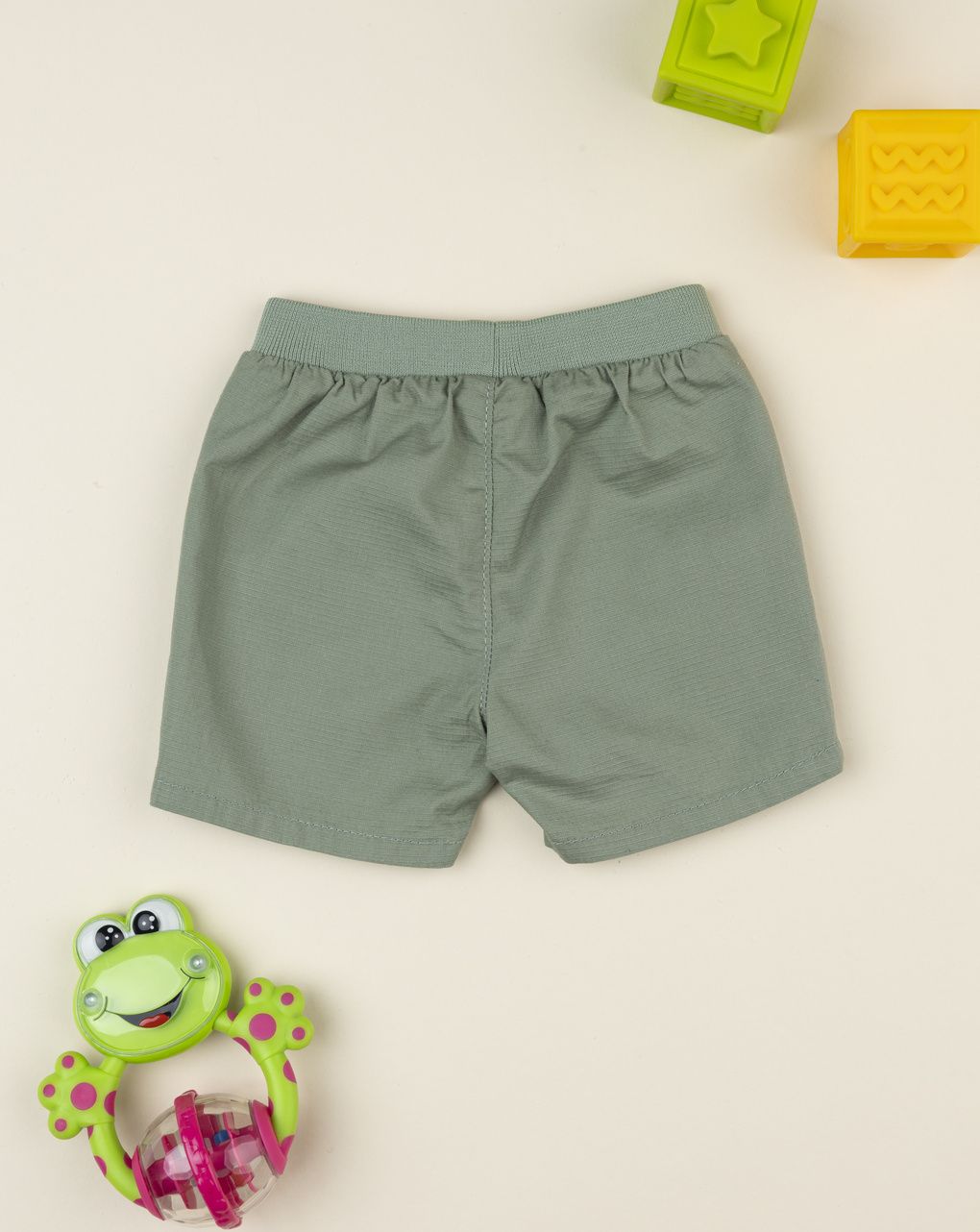 Shorts bimbo verdi con tasche