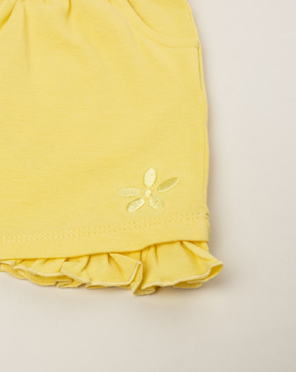 Shorts bimba gialli