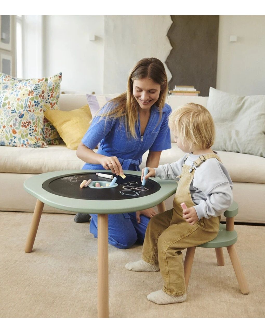 Tavolo da gioco per bambini mutable™ v2 clover green - stokke®