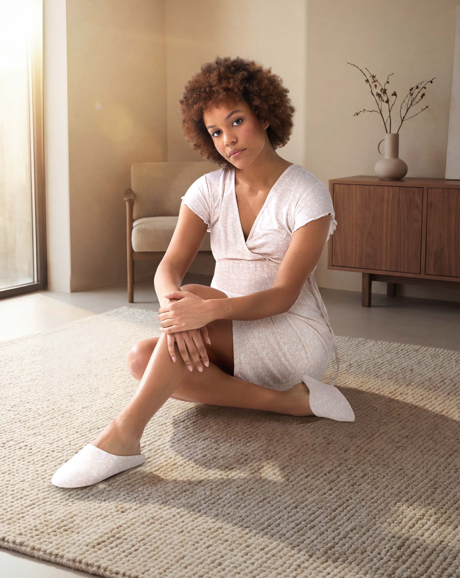 Pantofole donna beige fiori allover