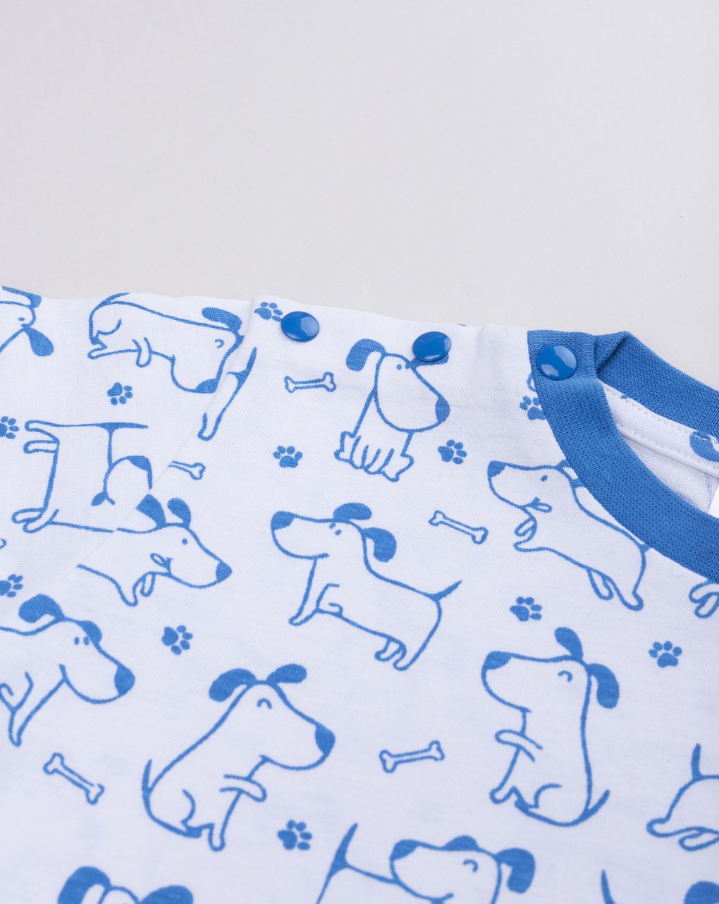 Pigiama corto bimbo blu con stampa cagnolini