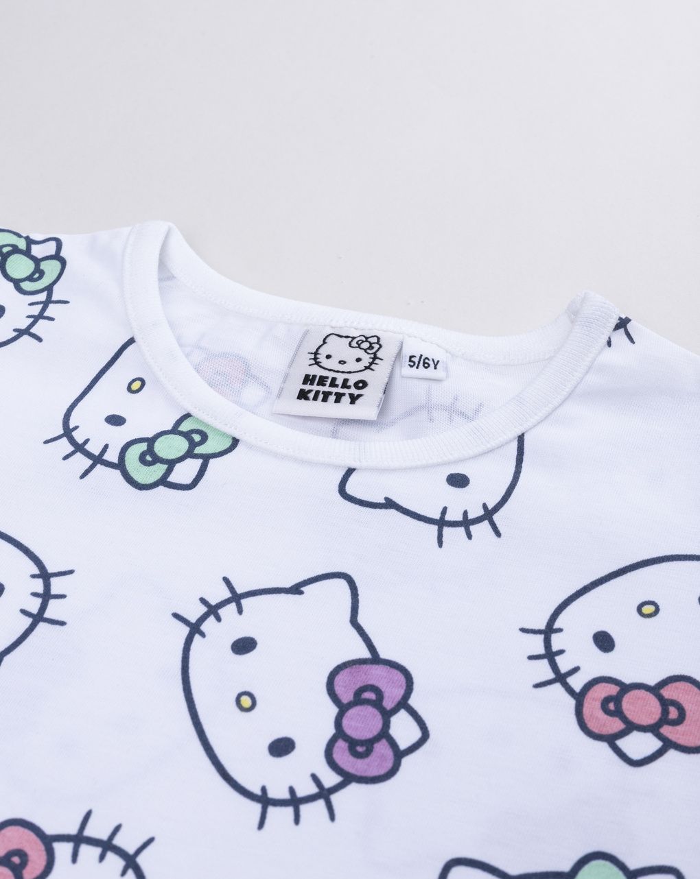 Pigiama corto bambina hello kitty  allover