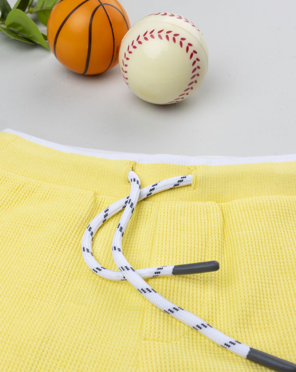 Shorts bimbo gialli