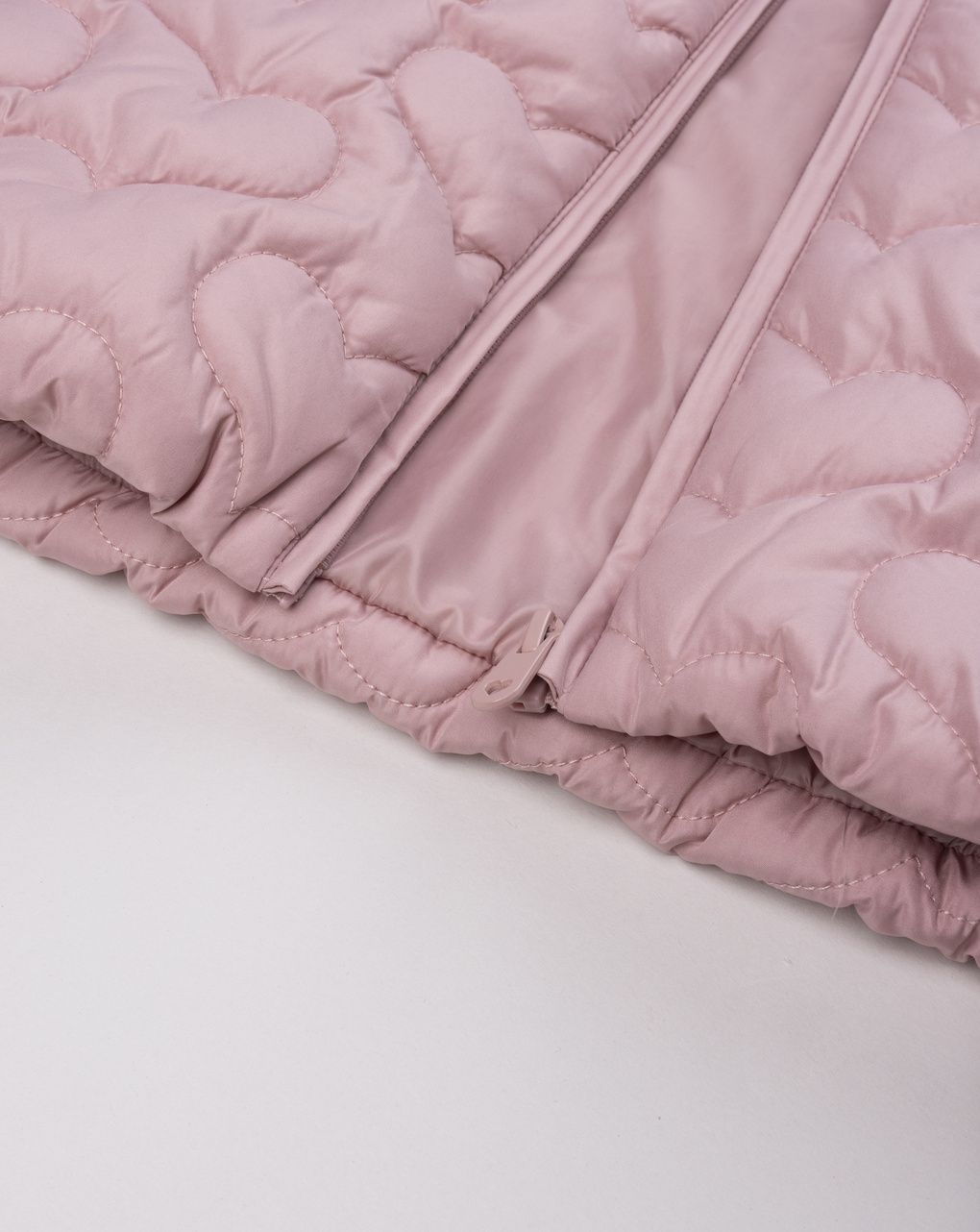 Gilet rosa imbottito bambina con trapuntatura a cuor