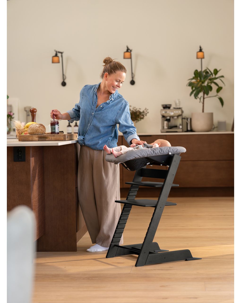 Pack seggiolone tripp trapp® con set per neonato - kit vaniglia - stokke