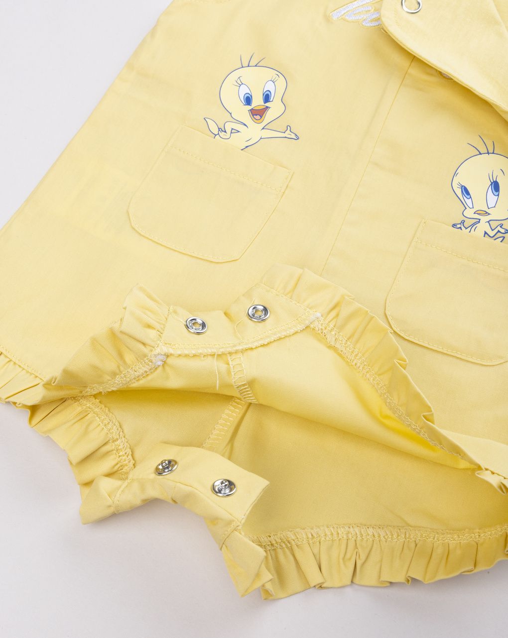 Completo bimba con salopette e t-shirt titti