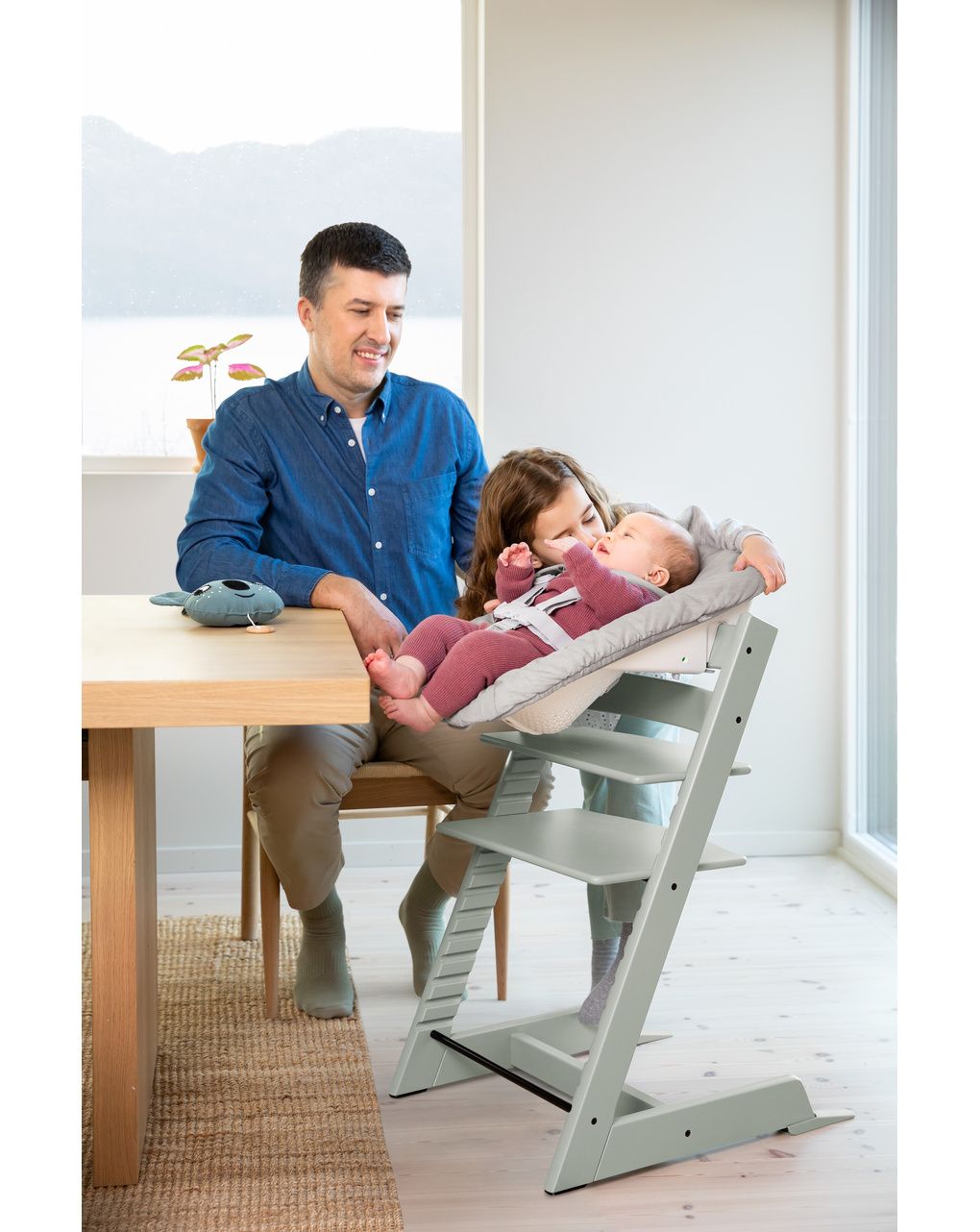 Pack seggiolone tripp trapp® con set per neonato - kit glacier green - stokke