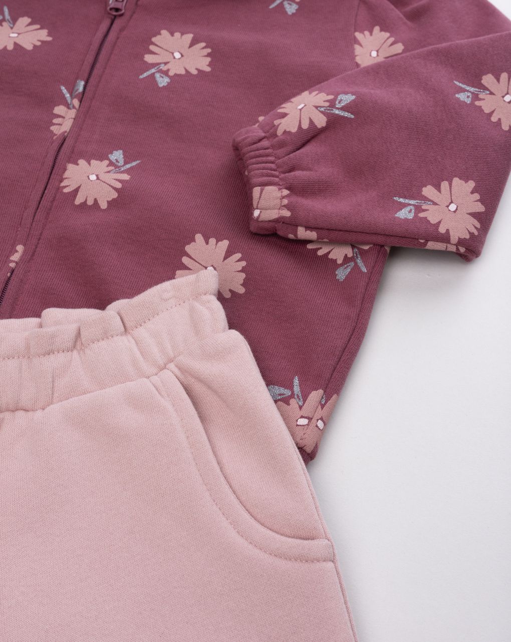 Completo jogging bimba fiori bordeaux e rosa