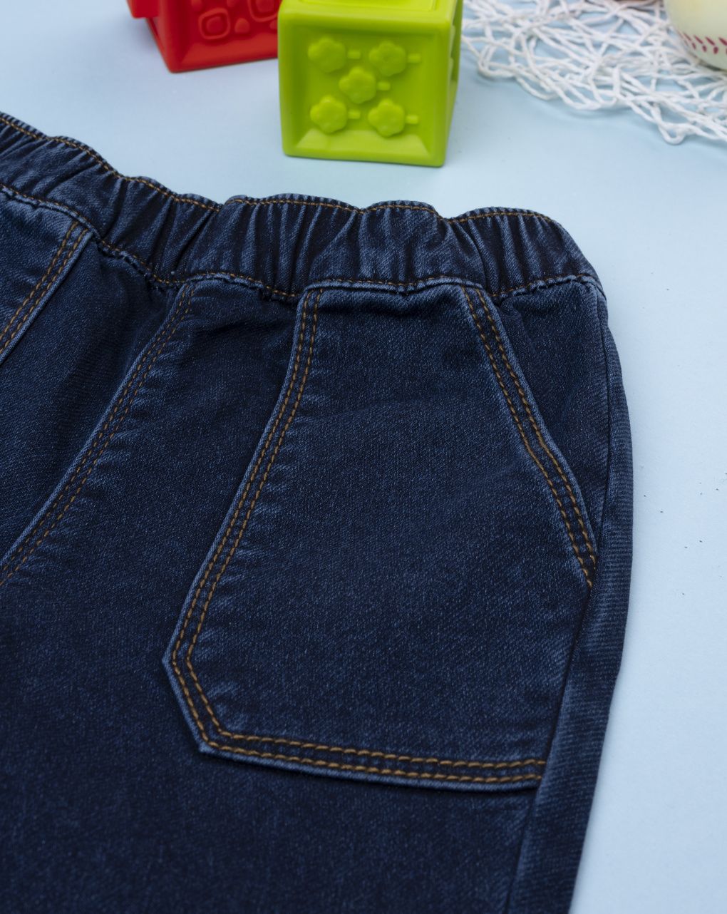 Pantalone bimbo denim scuro con risvoltino