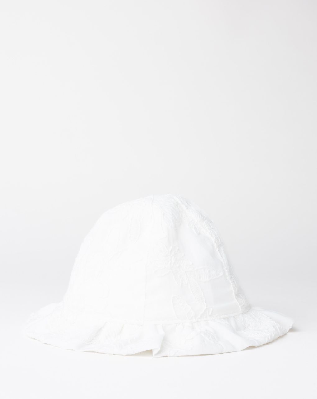 Cappello elegante bimba bianco con ricami tono su tono