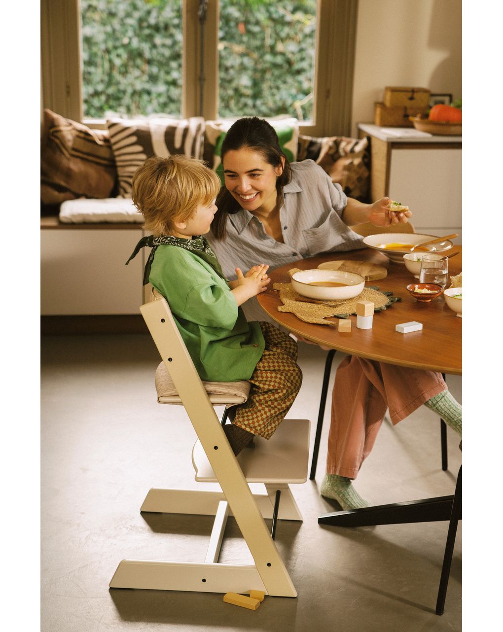 Pack seggiolone tripp trapp® con vassoio - kit vaniglia - stokke