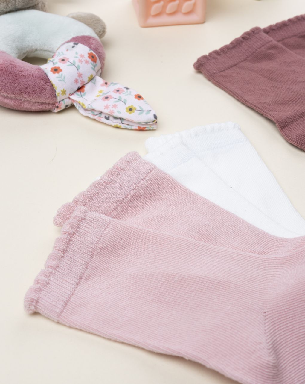 Pack 4 gambaletti bimba multicolor con bordo ondulato