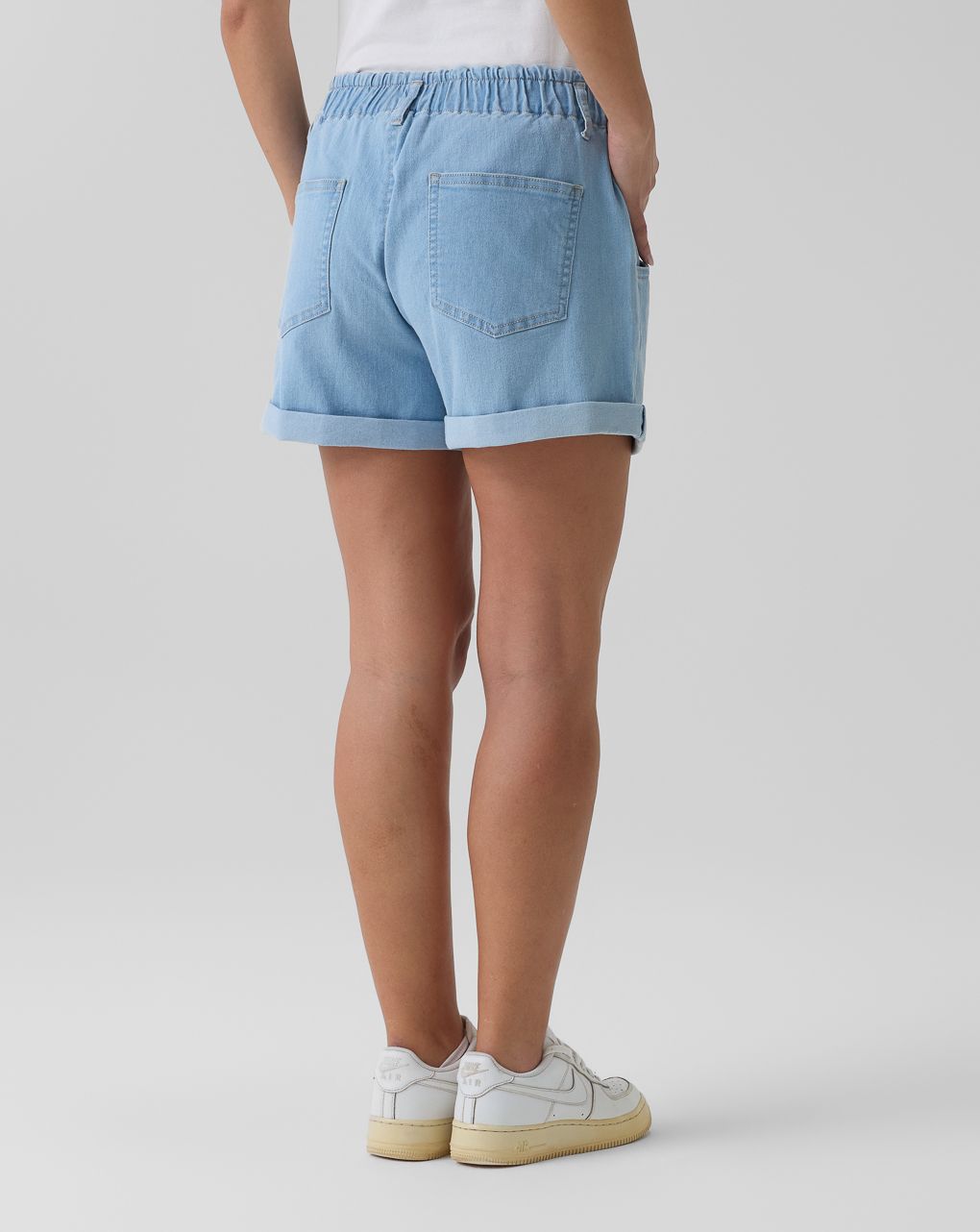 Shorts premaman in denim chiaro
